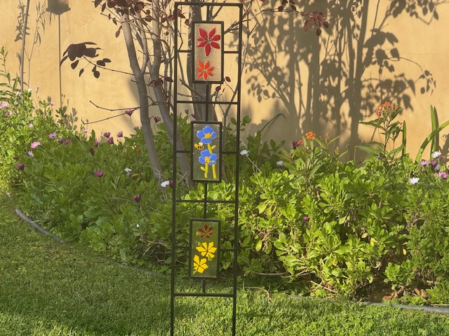 Triple Bloom Trellis - Image 5